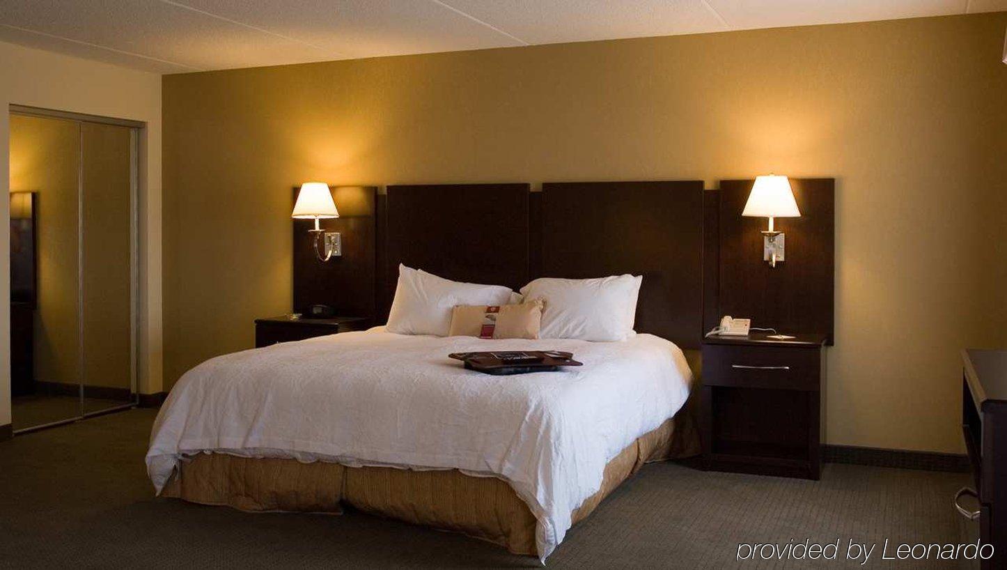Hampton Inn & Suites Lino Lakes Room photo