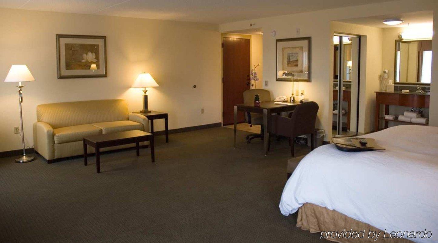 Hampton Inn & Suites Lino Lakes Room photo